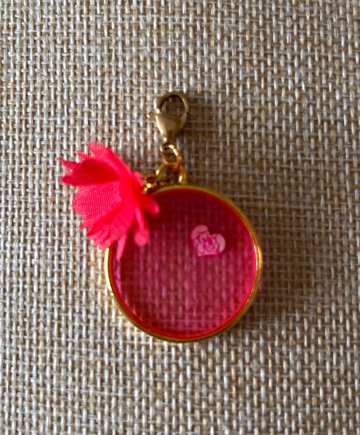 Charm Octobre Rose — Ruban & Fleur