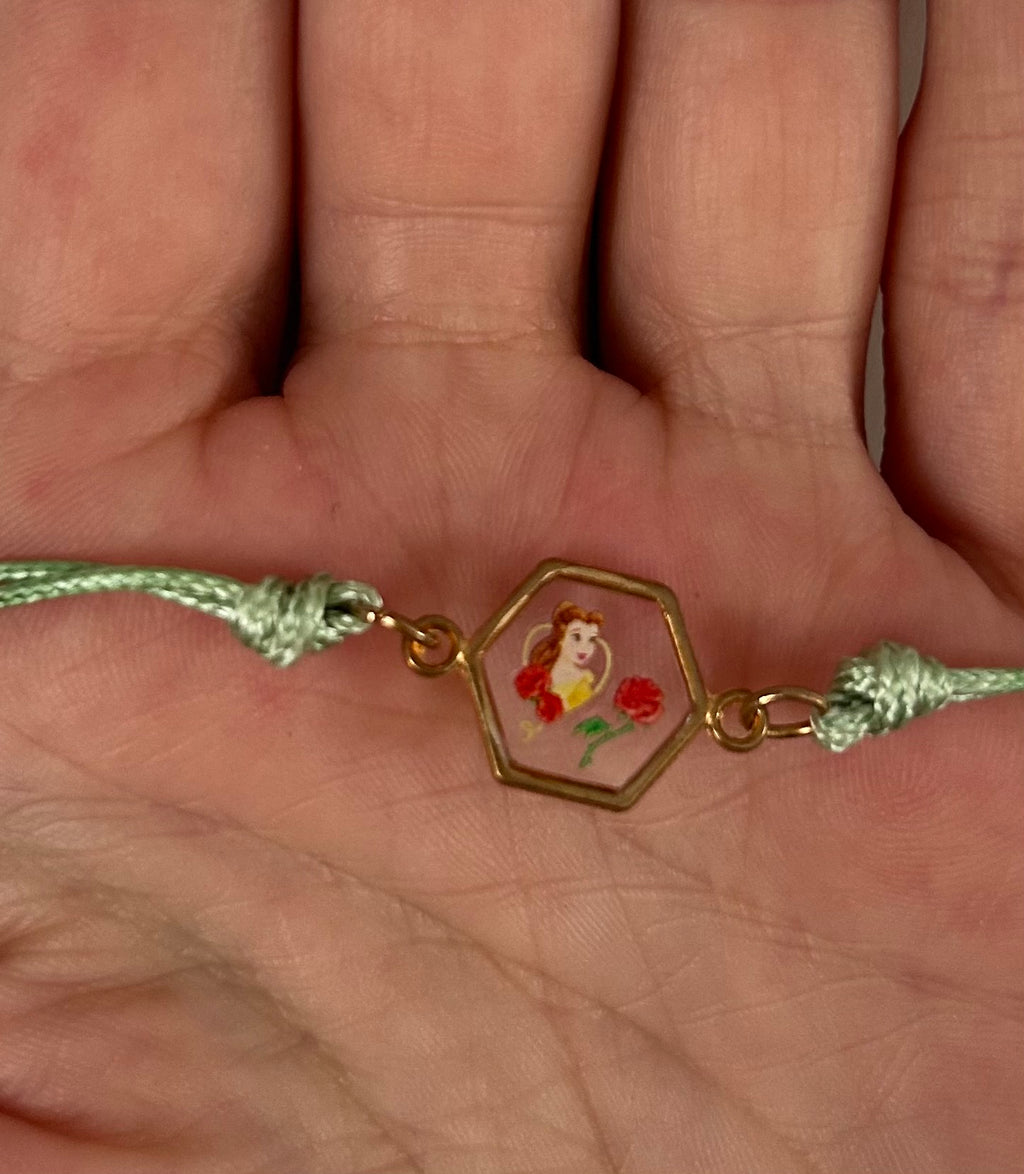 Belle — Bracelet en cordon réglable & résine