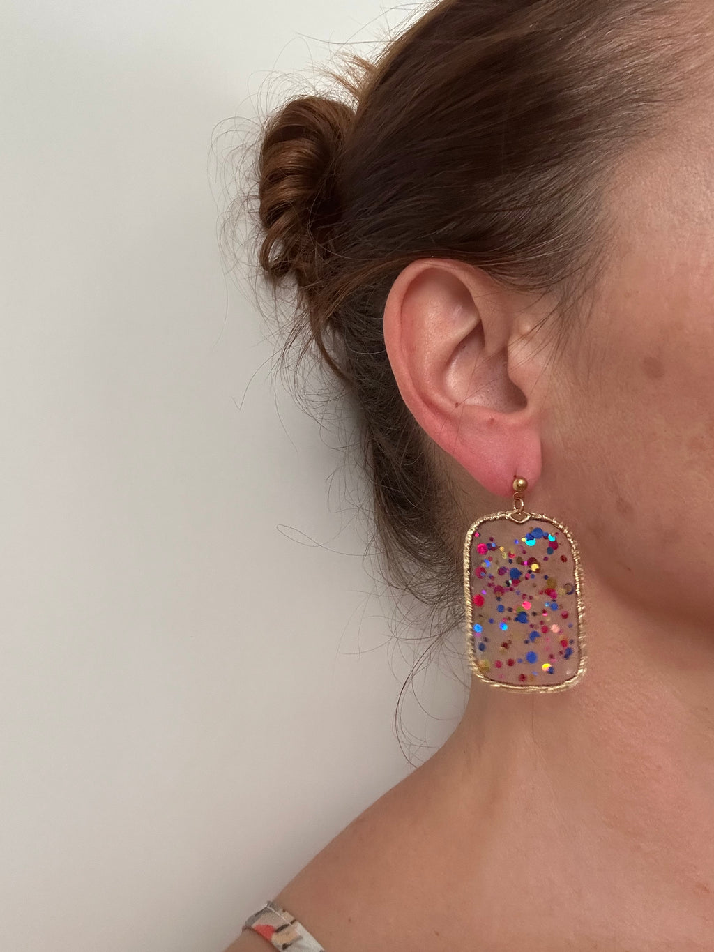 Boucles d'oreilles Confetti en Résine — Artisanales