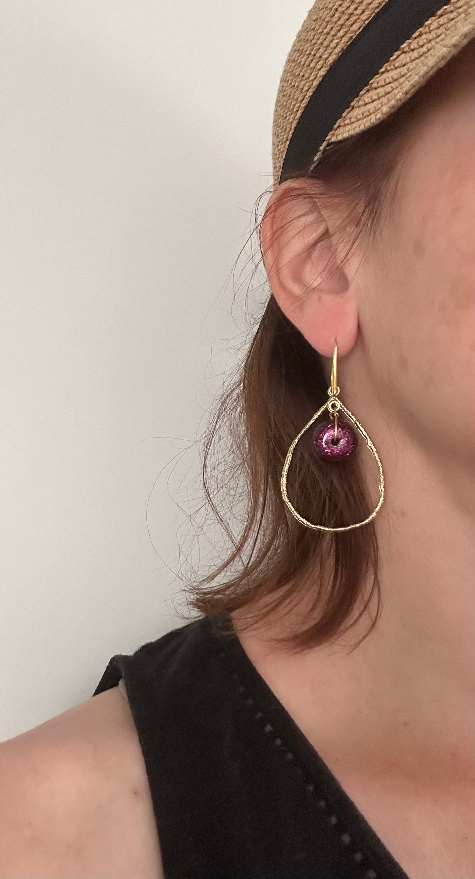 Les Larmes du Géant — Boucles d'oreilles perles résine paillettée