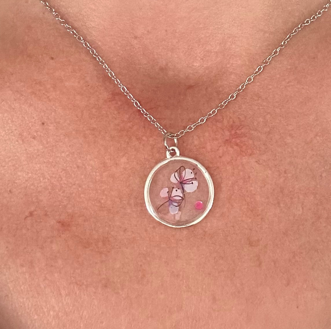 Collier Pendentif Fleur en Résine — Bijou artisanal