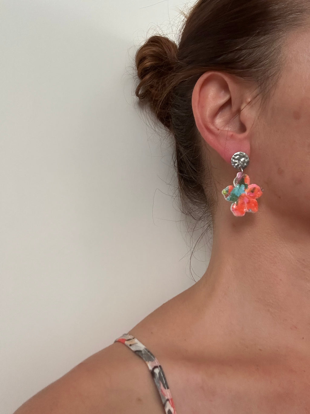 Fimo Blumenohrringe — handgefertigte Polymertonmasse