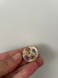 Runde Brosche, transparente Harzblume – handgefertigter Schmuck