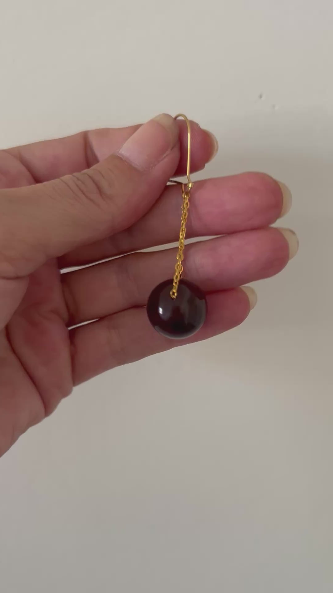 Boucles d'oreilles Longues Perle Chocolat & Chaîne Dorée — Artisanales