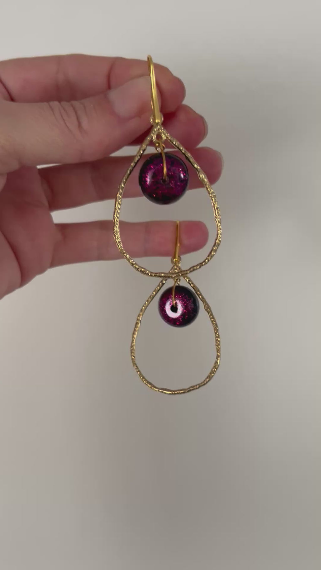 Les Larmes du Géant — Boucles d'oreilles perles résine paillettée