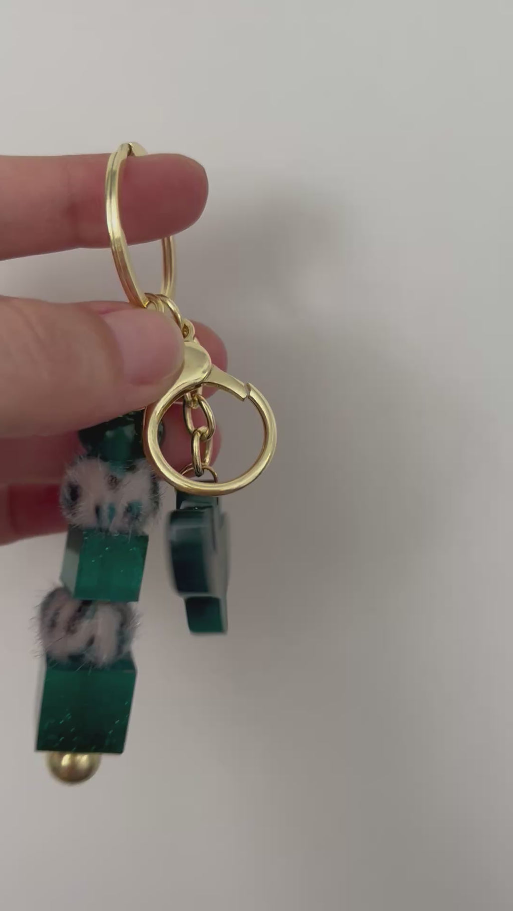 Schlüsselanhänger Kaktus aus Kunstharz – Handgefertigtes Accessoire