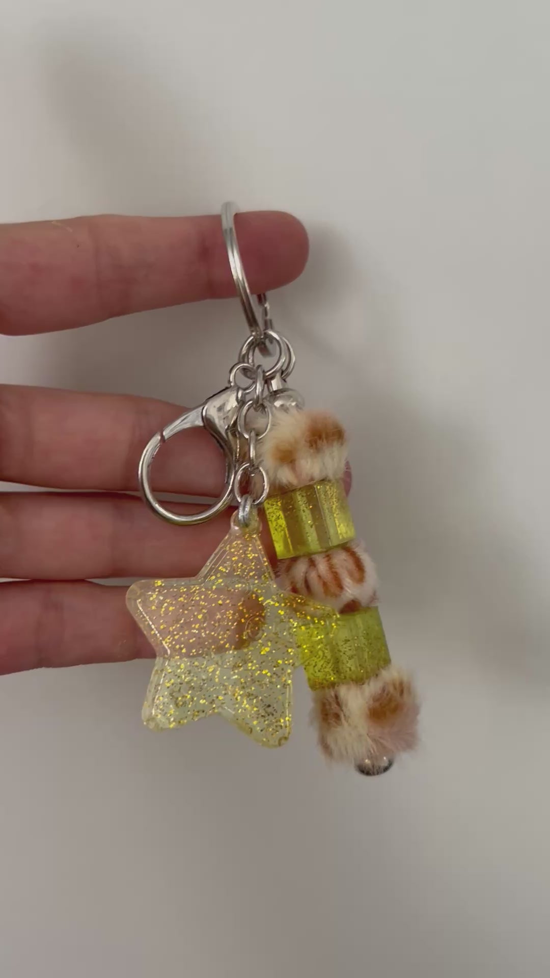 Porte-clé Étoile en Résine — Accessoire artisanal