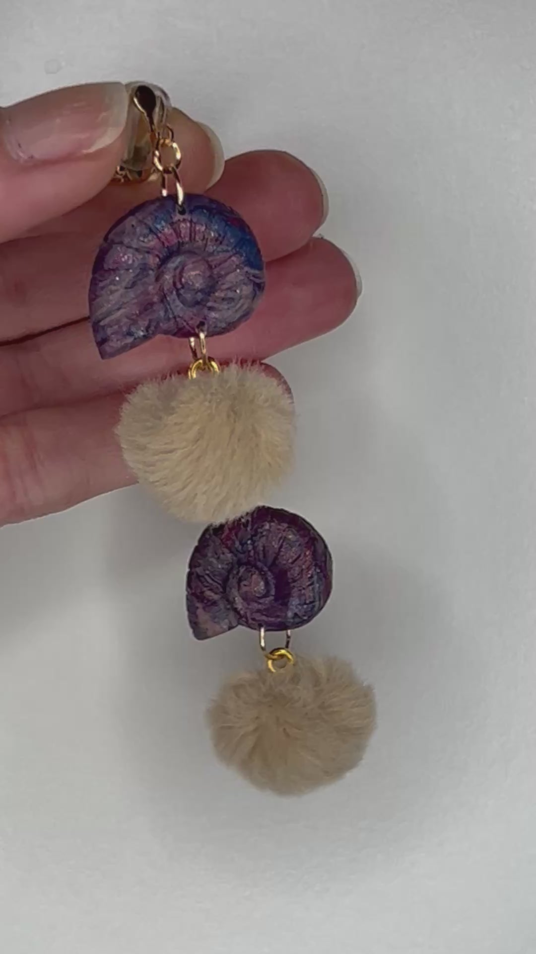 clip d'oreille nautile et pompom