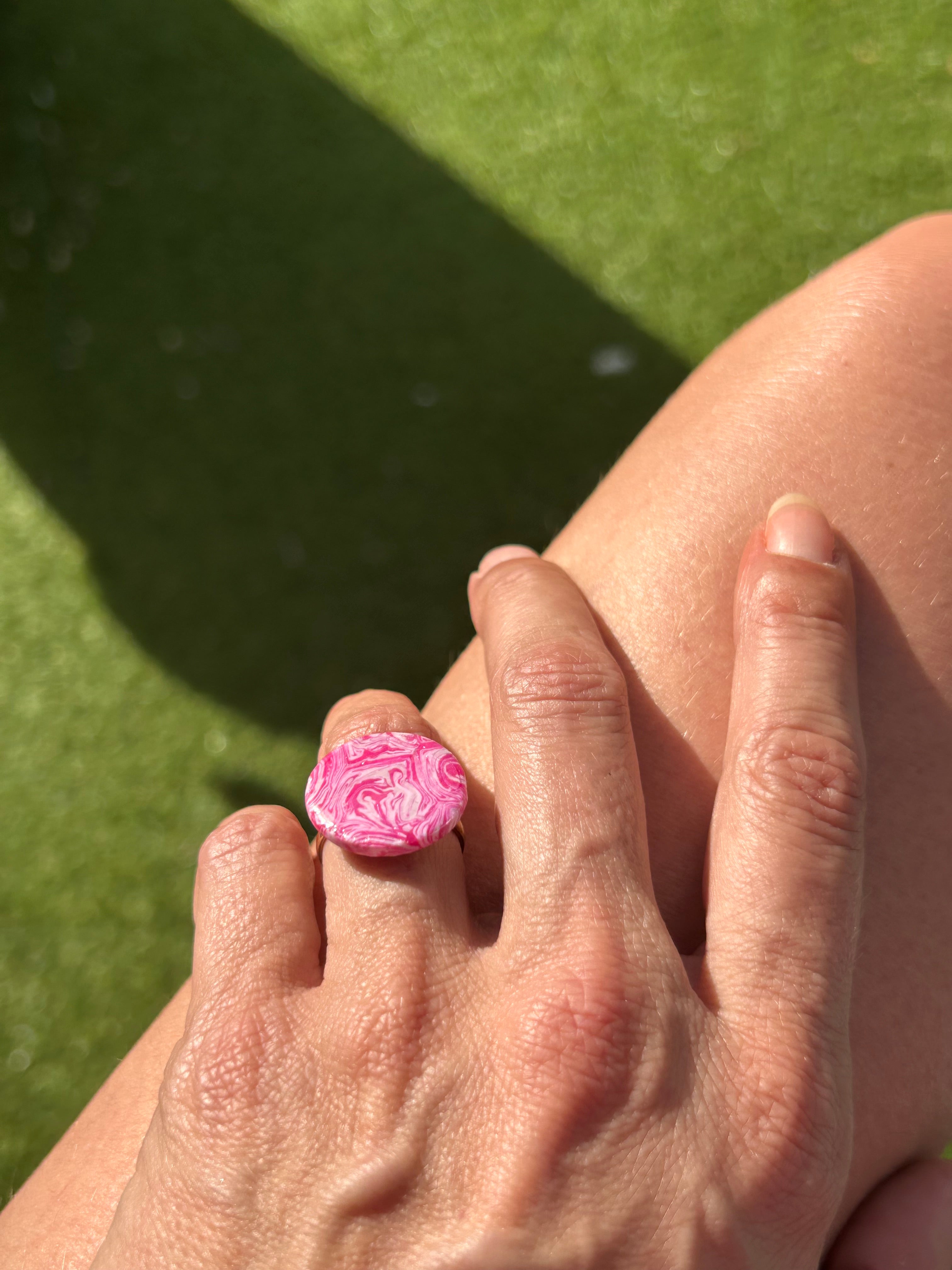 Bague en Pâte Polymère – Anneau Acier Inoxydable Doré